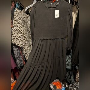 NWT Forever 21 Shirred Black Layered Midi Dress